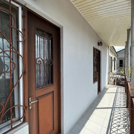 House On Ganja Street Hotel Kutaiszi Kültér fotó