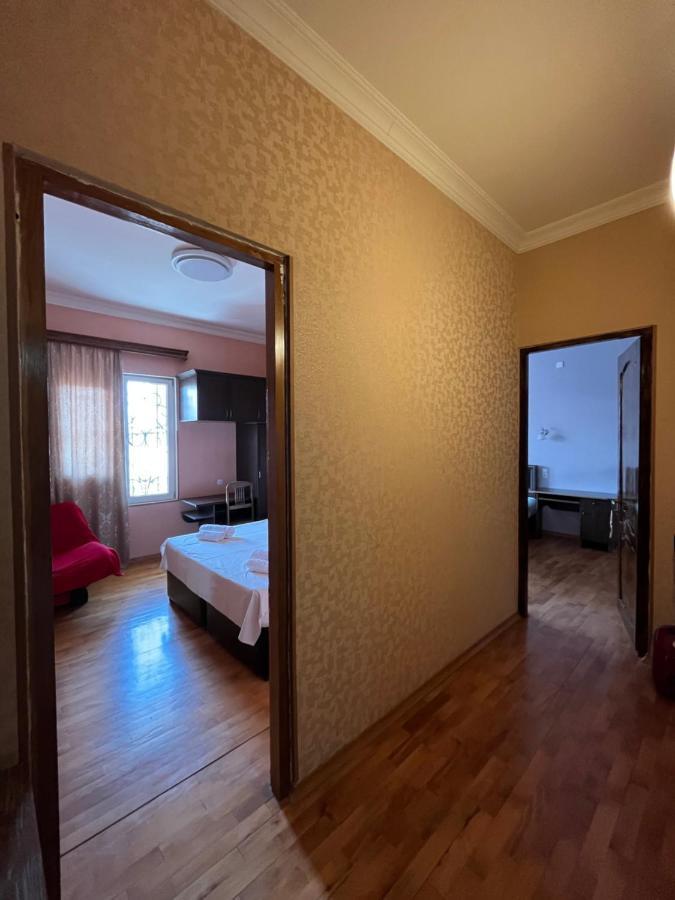 House On Ganja Street Hotel Kutaiszi Kültér fotó