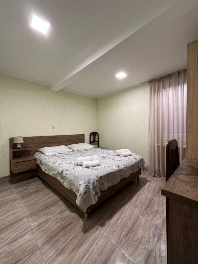House On Ganja Street Hotel Kutaiszi Kültér fotó